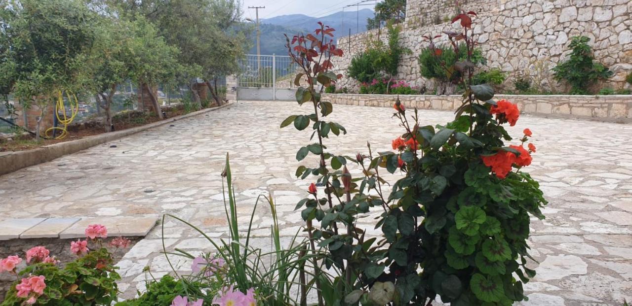 Escape Rooms Himare Exterior photo